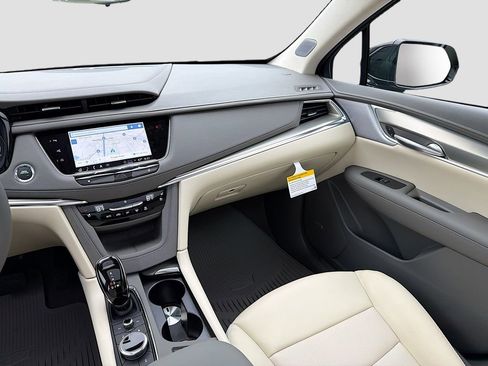 New 2026 Cadillac XT5 Premium Luxury image 25