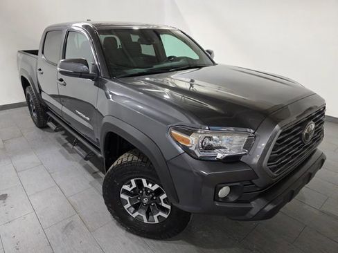 Used 2023 Toyota Tacoma TRD Off-Road image 7