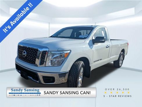 Used 2018 Nissan Titan SV AWD/4WD image 1