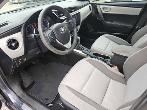 Used 2017 Toyota Corolla LE image 10