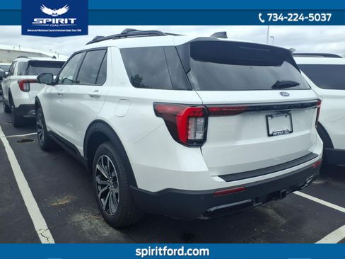 New 2026 Ford Explorer ST-Line AWD/4WD image 4