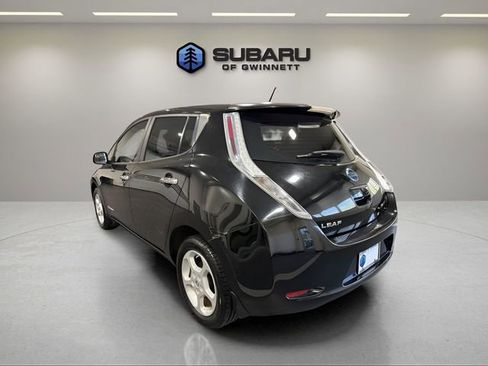 Used 2013 Nissan Leaf SV w/ Premium Pkg FWD image 3