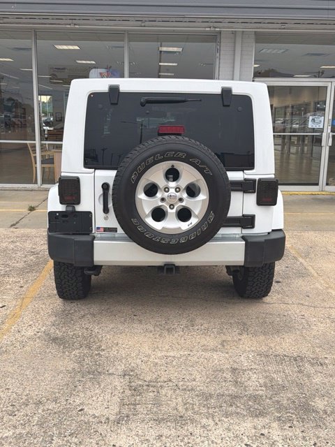 Used 2015 Jeep Wrangler Unlimited Sahara w/ Connectivity Group AWD/4WD image 4