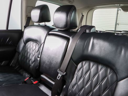 Used 2022 Nissan Armada Platinum image 27