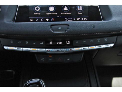 Used 2021 Cadillac XT4 Sport w/ Enhanced Visibility Package FWD image 23