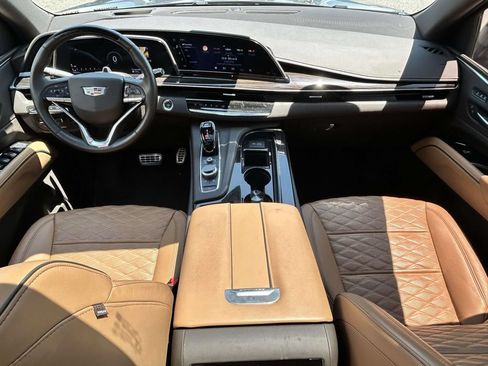 Used 2022 Cadillac Escalade Sport w/ Touring Package AWD/4WD image 9
