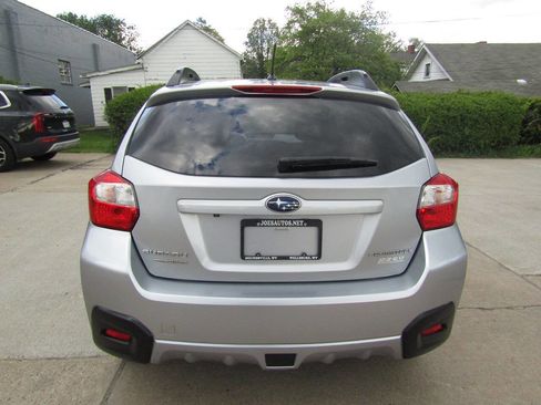 Used 2017 Subaru Crosstrek 2.0i Premium AWD/4WD image 8
