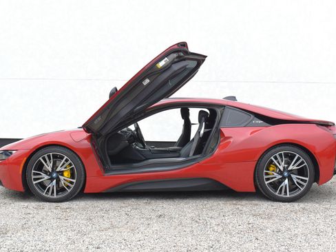 Used 2017 BMW i8 AWD/4WD image 14