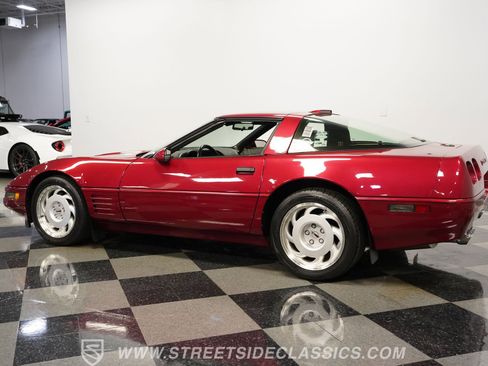 Used 1991 Chevrolet Corvette ZR-1 RWD image 9