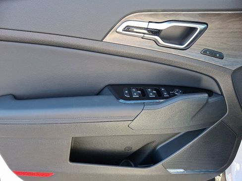 New 2025 Kia Sportage X-Pro Prestige image 8