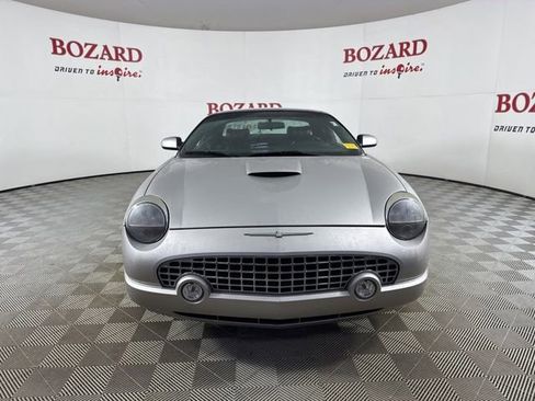 Used 2005 Ford Thunderbird image 3