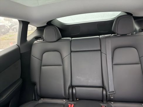 Used 2023 Tesla Model Y Long Range image 10