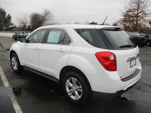 Used 2014 Chevrolet Equinox LS image 2