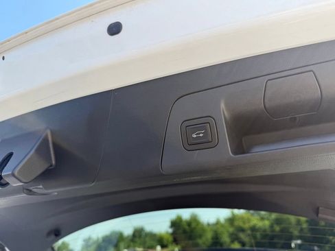 Used 2022 Buick Envision Preferred FWD image 15