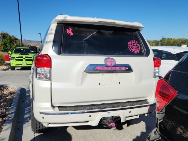 Used 2013 Toyota 4Runner SR5 AWD/4WD image 3