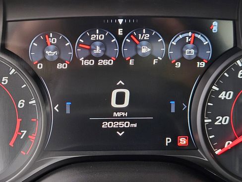 Used 2021 Chevrolet Camaro SS RWD image 15