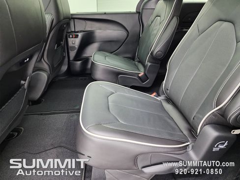 New 2026 Chrysler Pacifica Limited w/ S Appearance Package image 41
