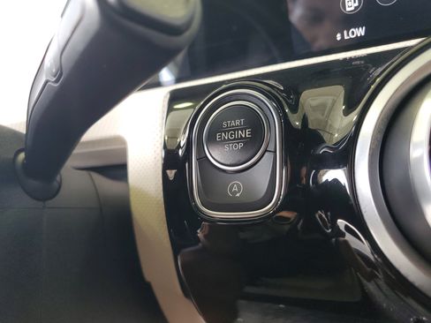 Used 2022 Mercedes-Benz A 220 image 31
