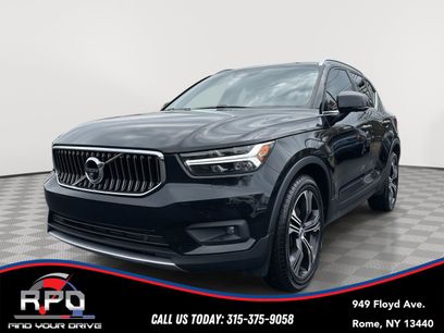 Used 2021 Volvo XC40 T5 Inscription w/ Advanced Package