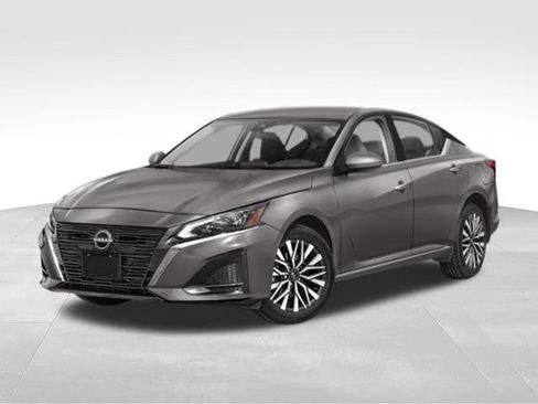 Used 2024 Nissan Altima 2.5 SV FWD image 32