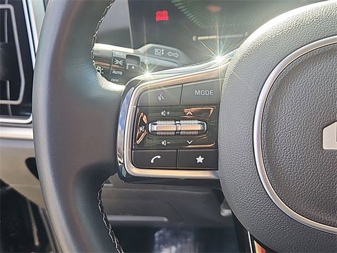 Certified 2025 Kia Sorento X-Line EX image 23