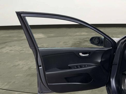Used 2020 Kia Rio S image 10