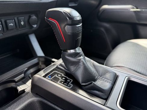 Used 2021 Toyota Tacoma TRD Pro AWD/4WD image 19