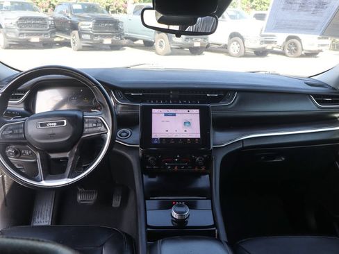 Used 2022 Jeep Grand Cherokee L Limited RWD image 29