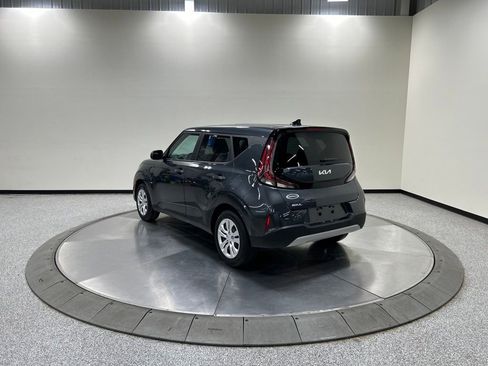 Used 2023 Kia Soul LX FWD image 9