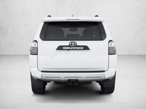 Used 2019 Toyota 4Runner TRD Off-Road Premium AWD/4WD image 6