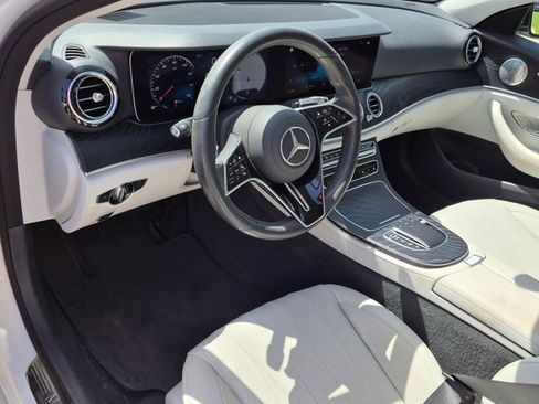 Used 2021 Mercedes-Benz E 350 Sedan image 4