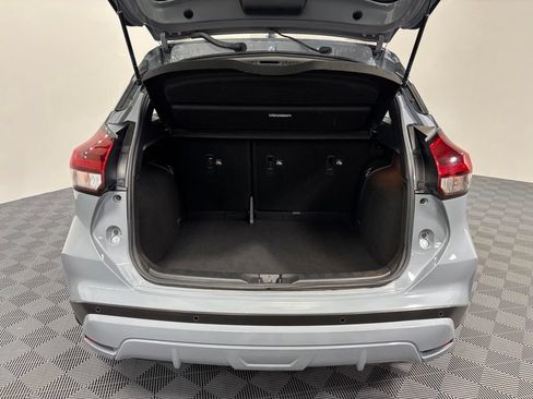 Used 2022 Nissan Kicks SR w/ Premium Package FWD image 27