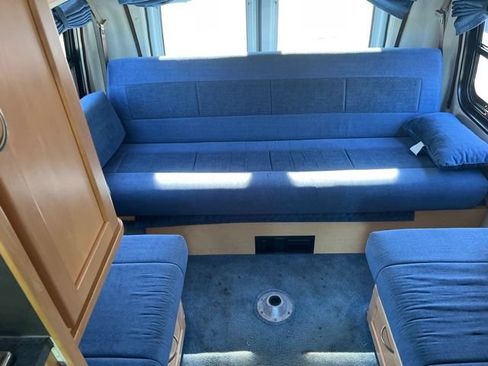 Used 2003 Ford E-350 and Econoline 350 Super Duty RWD image 14