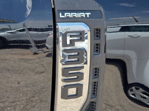 Used 2024 Ford F350 Lariat w/ Lariat Ultimate Package AWD/4WD image 9