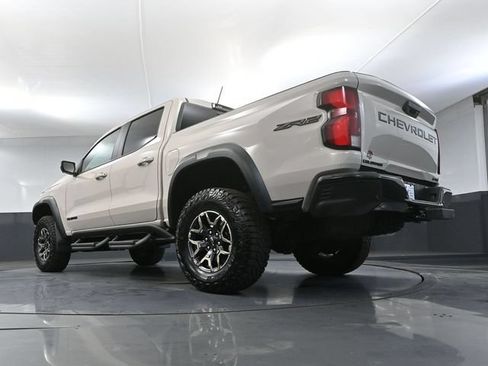 Used 2026 Chevrolet Colorado ZR2 w/ Technology Package AWD/4WD image 50