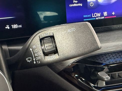 Certified 2025 BMW i4 eDrive40 RWD image 29