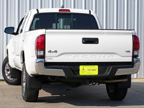 Used 2019 Toyota Tacoma SR5 image 5