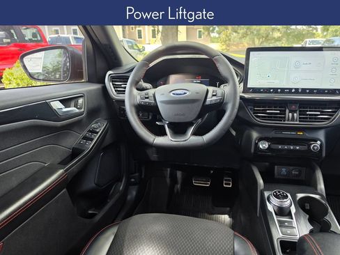 Used 2023 Ford Escape ST-Line w/ Tech Pack #1 FWD image 11