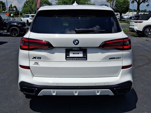 Used 2022 BMW X5 xDrive40i w/ M Sport Package AWD/4WD image 5