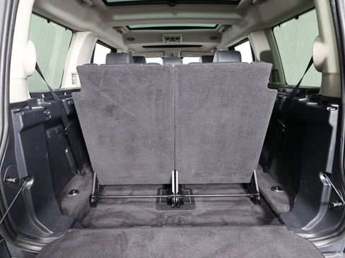 Used 2016 Land Rover LR4 HSE LUX image 19