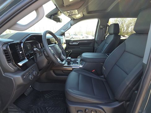 New 2026 Chevrolet Silverado 1500 LT Trail Boss w/ Convenience Package II image 16