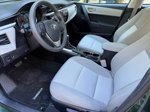 Used 2016 Toyota Corolla LE FWD image 14