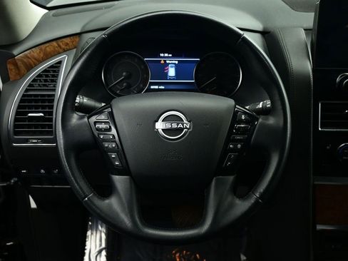 Used 2024 Nissan Armada SL image 3