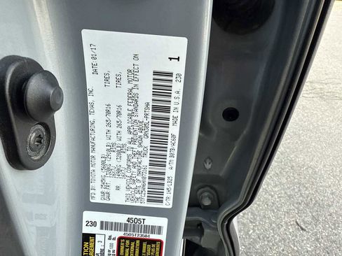 Used 2017 Toyota Tacoma TRD Pro image 28