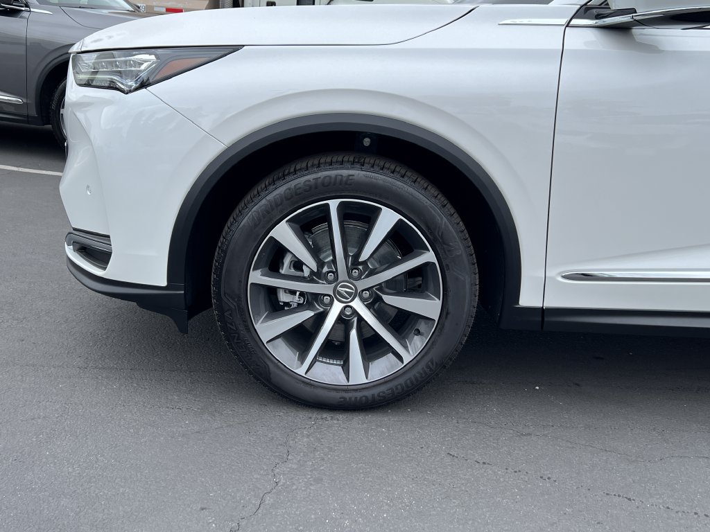 Used 2026 Acura MDX w/ Technology Package AWD/4WD image 5