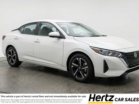 Used 2025 Nissan Sentra SV image 1