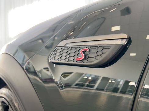 Certified 2024 MINI Cooper S w/ MINI Resolute Edition image 40