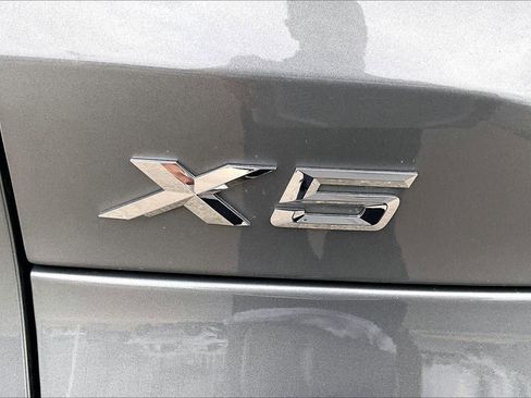 Used 2024 BMW X5 sDrive40i w/ M Sport Package image 31