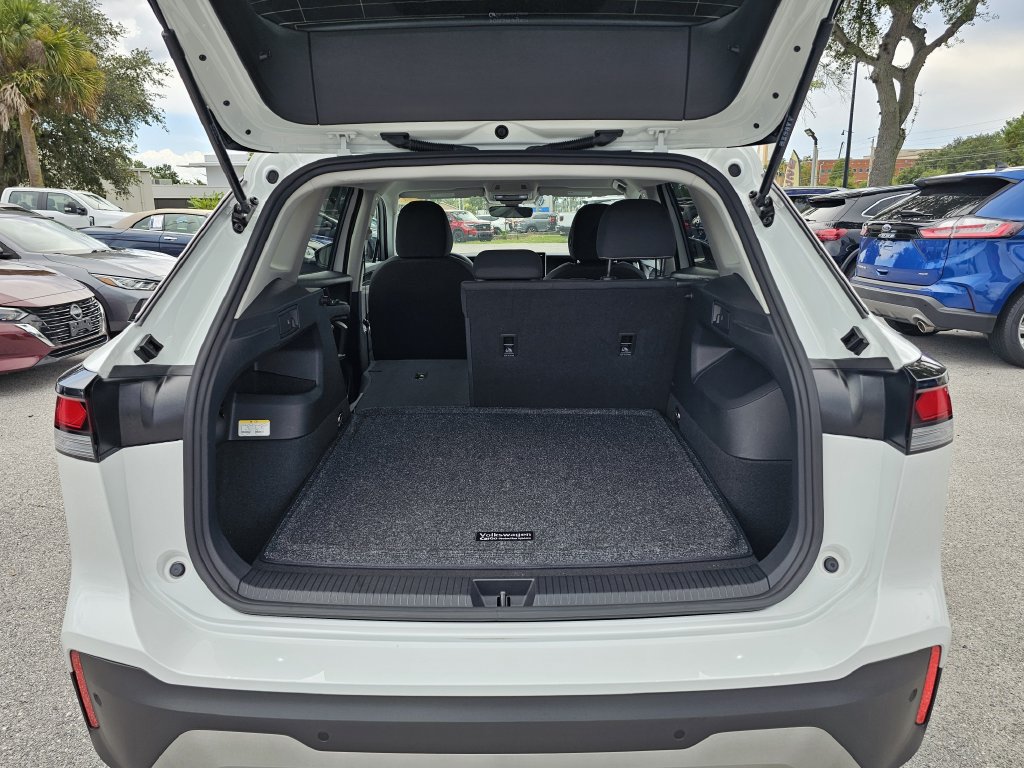 Used 2025 Volkswagen Tiguan S FWD image 9