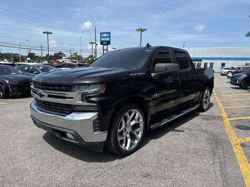 Used 2019 Chevrolet Silverado 1500 LT w/ Texas Edition RWD image 3